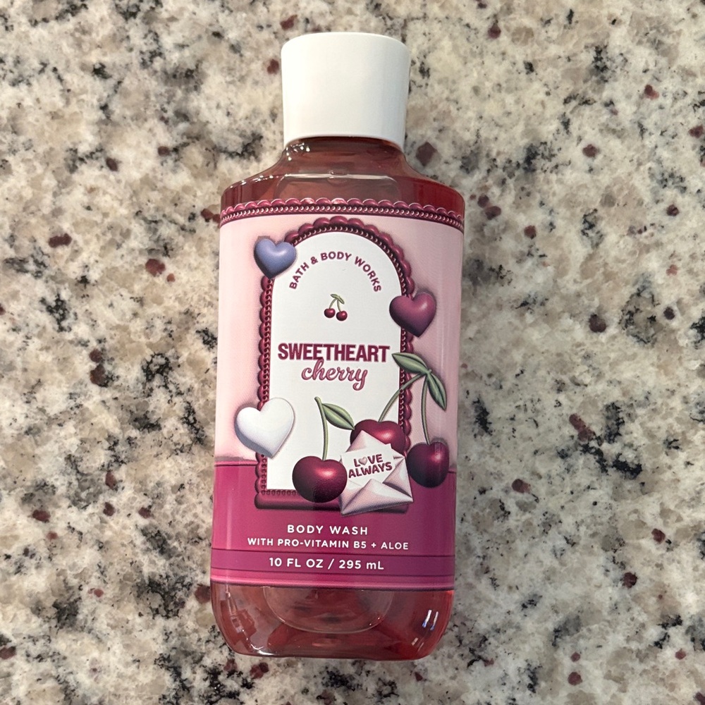 Bath & Body Works Sweetheart Cherry Body Wash - Pink and White